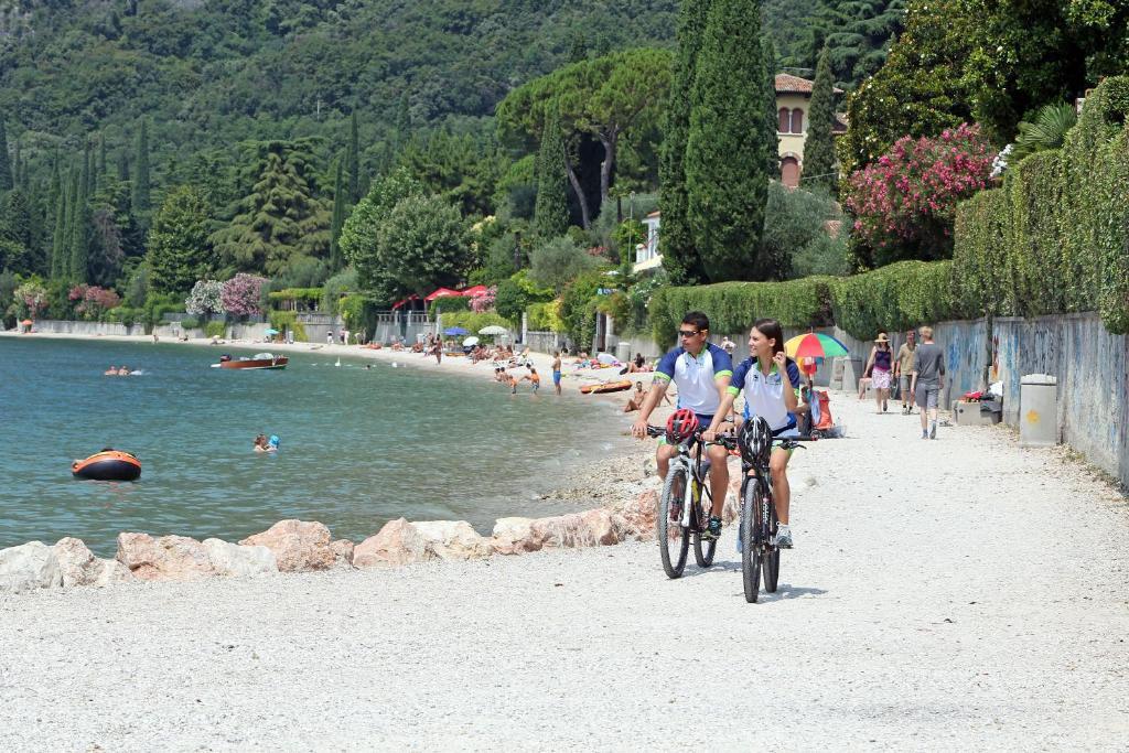 Hotel La Perla - Bike Hotel Garda  Esterno foto