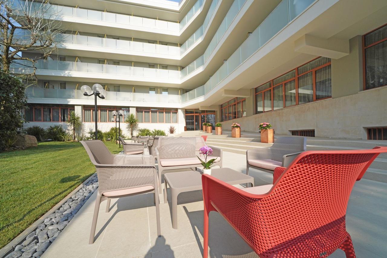 Hotel La Perla - Bike Hotel Garda  Esterno foto